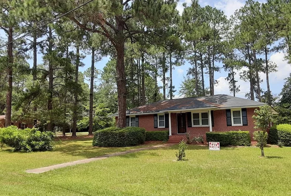 Primary Photo - 918 Jungle Rd