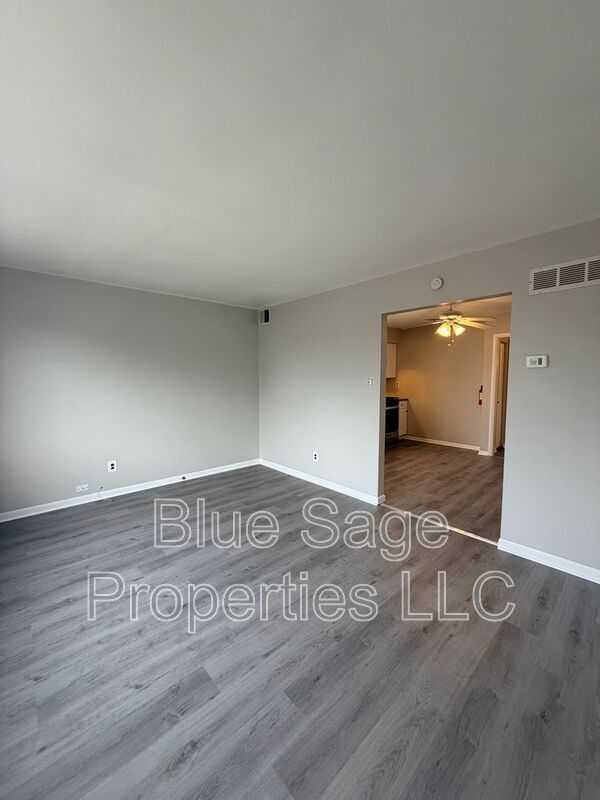 Foto del edificio - 727 Clifton Ave