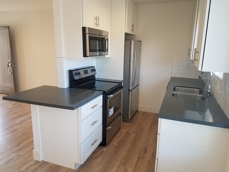 Foto principal - 20720 Anza Ave