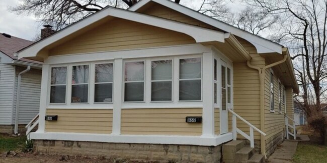 866 And 868 N Drexel House For Rent In Indianapolis In Apartments Com