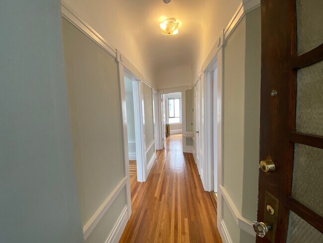 Foto del edificio - 1175 Clay St