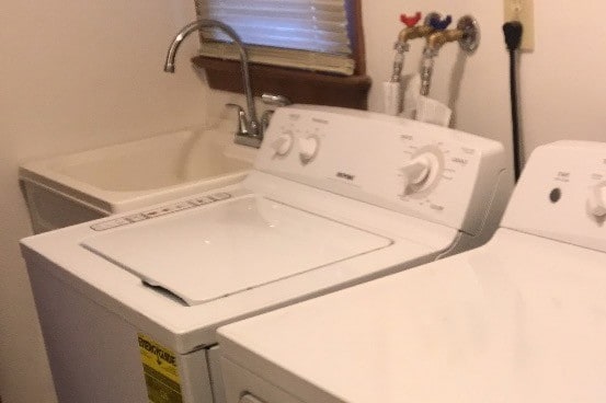 Building Photo - 139 Deans Ln