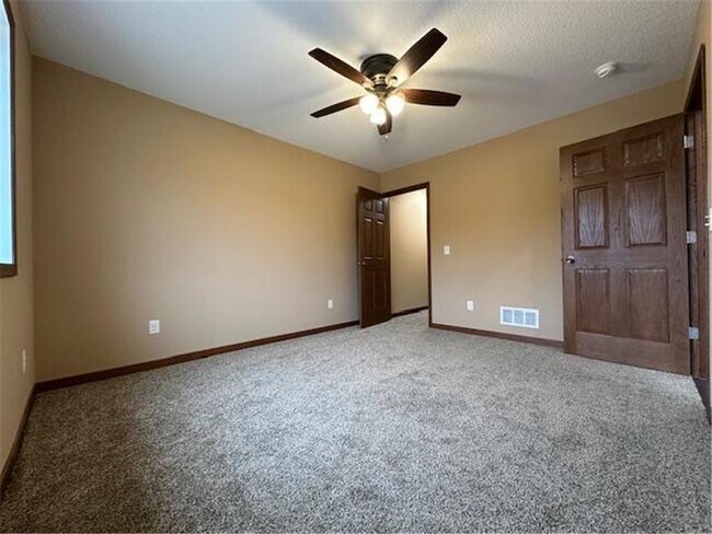 Foto del edificio - 1560 Gray Fox Dr NE