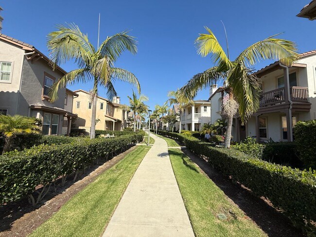 Foto del edificio - A Large and Spacious Home in Port Hueneme