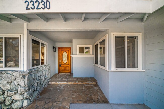 Foto del edificio - 23230 Ladrillo St