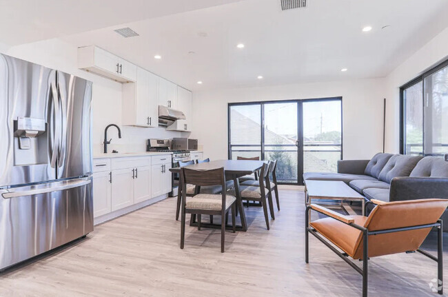 Shared Kitchen - 3679 Halldale Ave