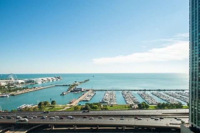 Building Photo - 201 N Westshore Dr