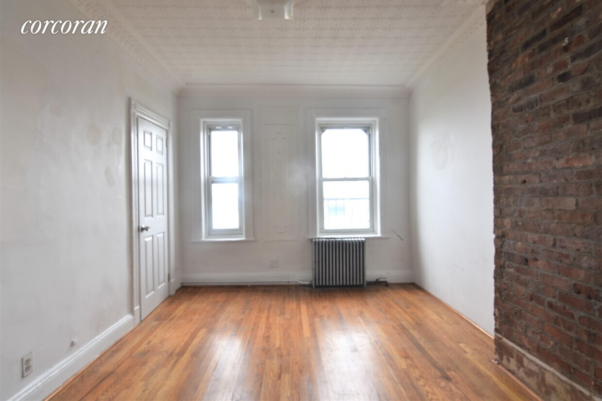 Building Photo - 127 Columbia St