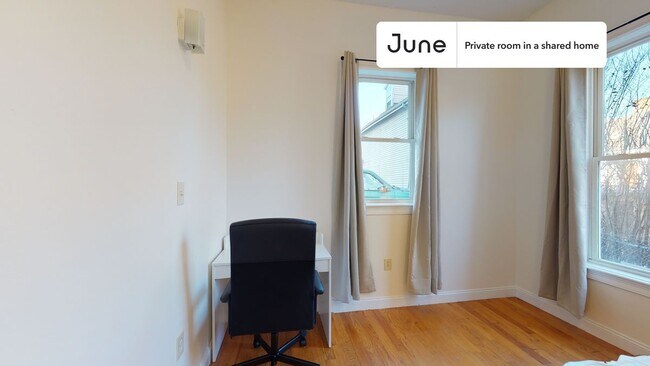 Foto del edificio - Room in Shared 4 bed/2 bath home