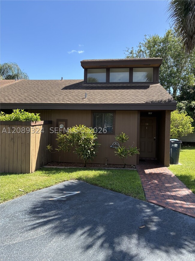 Building Photo - 9324 SW 132nd St