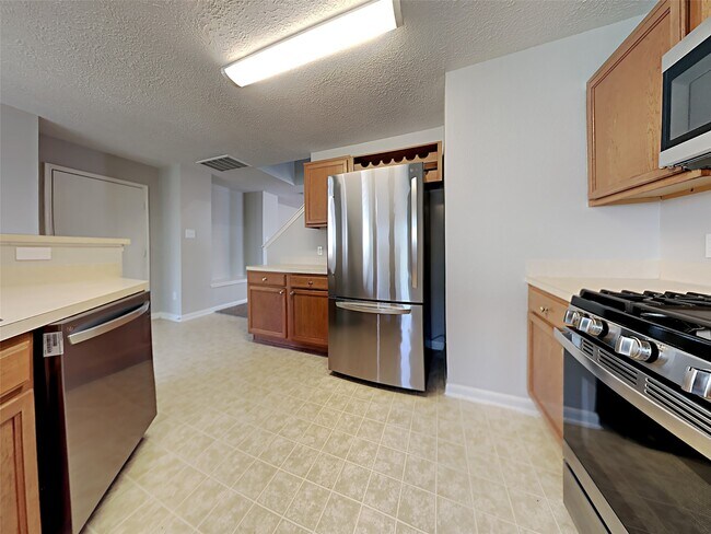 Foto del edificio - 19023 Remington Park Dr