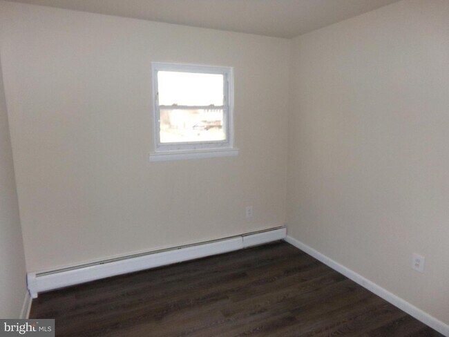 Building Photo - 404 Florida Trail