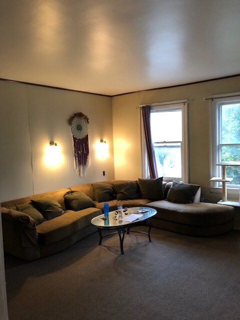 Primary Photo - 150 Bidwell Pkwy