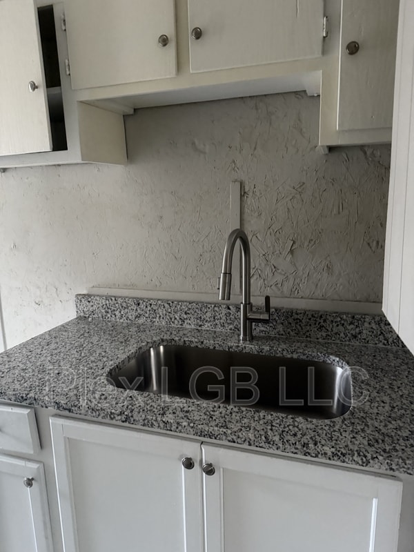 Building Photo - 117 Mc Gregor St