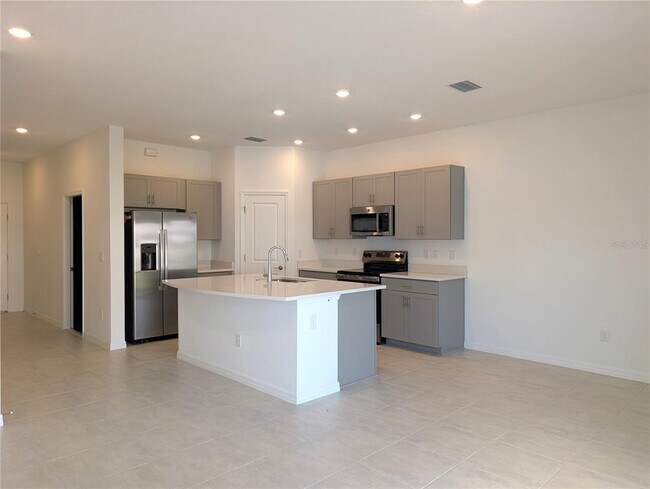 Building Photo - 15109 Cuzcorro Ct