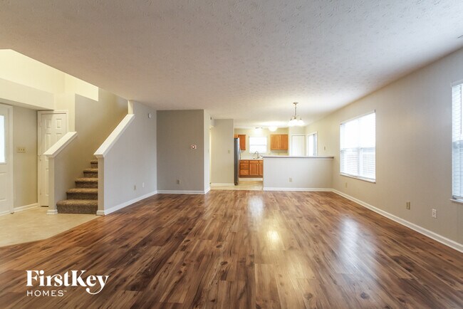 Foto del edificio - 5842 Glen Haven Blvd