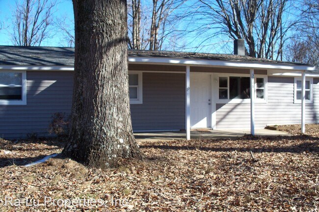 Foto del edificio - 2 br, 2 bath House - 3808 Messick Rd.
