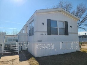 Building Photo - 700 W Ridgeway Ave