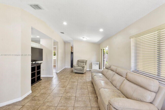 Building Photo - 20972 SW 91st Ct