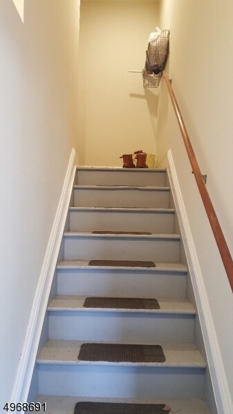 Building Photo - 39 Felmley Rd