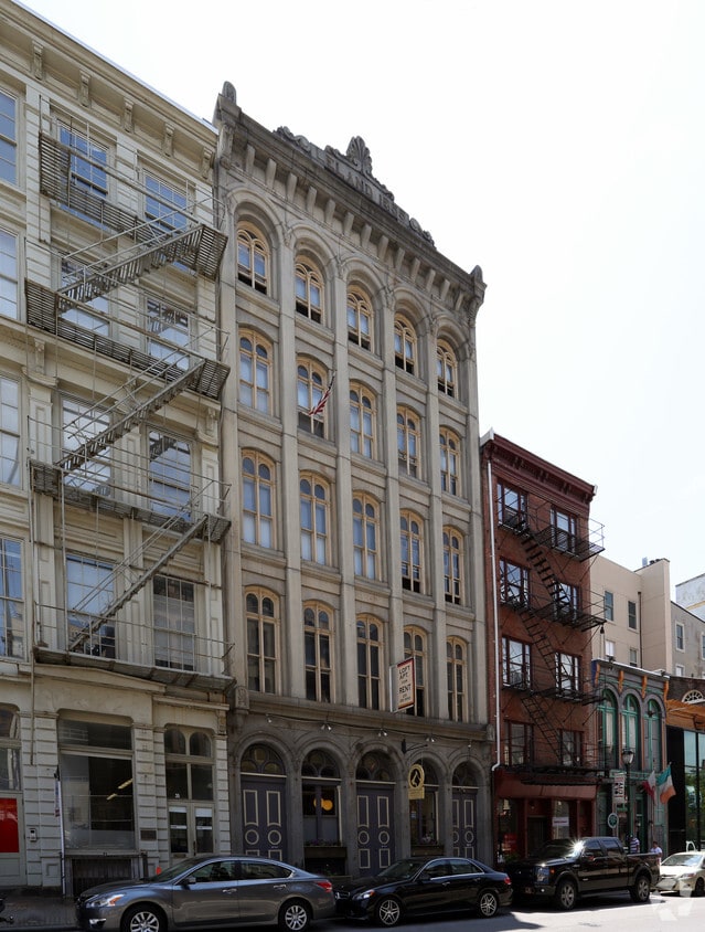 Building Photo - 37 S 3rd St