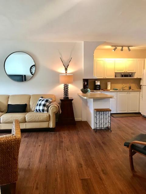 Foto del edificio - 5801 Parker Ave