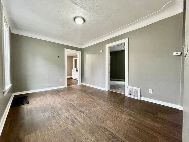 Foto del edificio - Three Bedroom Home in Southeast Grand Rapids