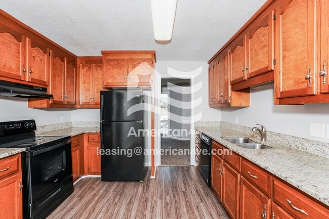 Building Photo - 103 Eastwick Ct
