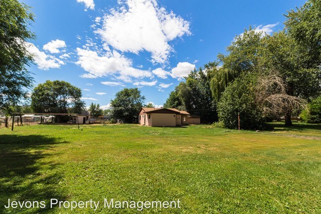 Building Photo - 2903 S Wiley Rd