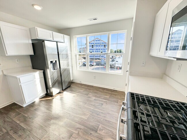 Foto del edificio - 2241 Sassafras Wy