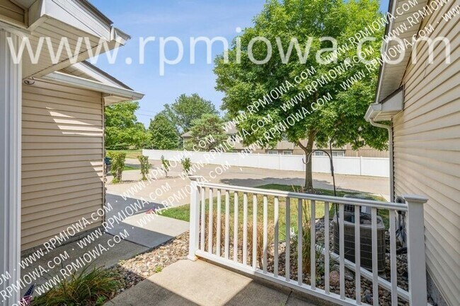 Foto del edificio - 1114 SE Birch Ln