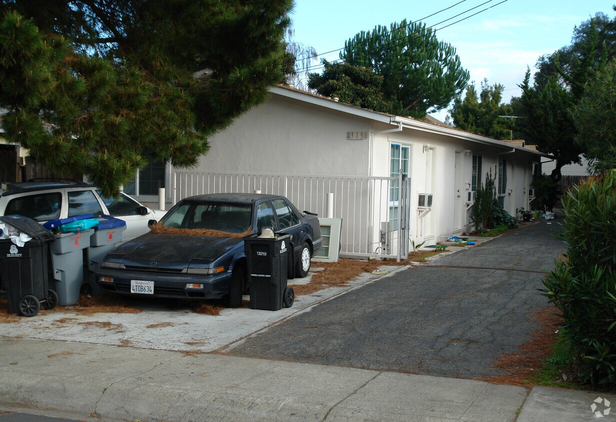 Building Photo - 315 Higdon Ave