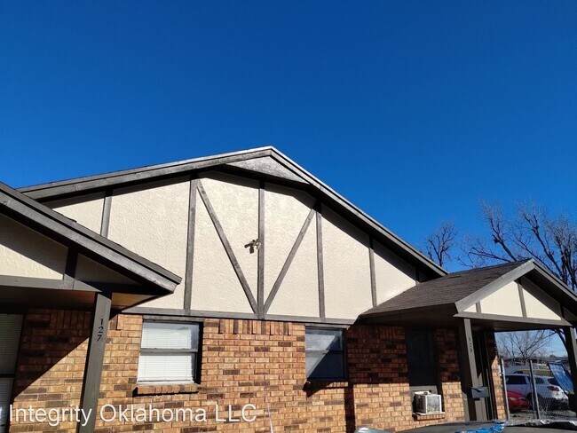 Foto del edificio - 2 br, 1 bath House - 125 SW 45th St