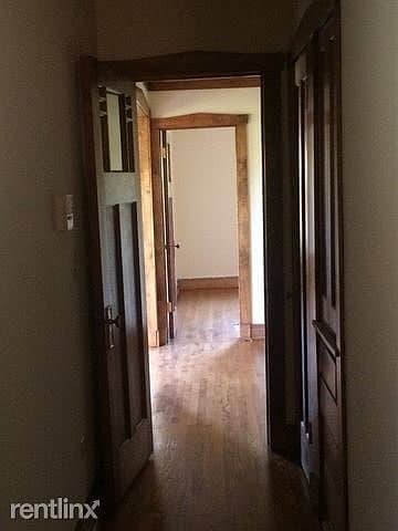 Foto del edificio - 2605 E 73rd St