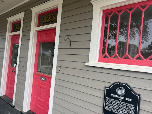 Building Photo - 325 S 6th St