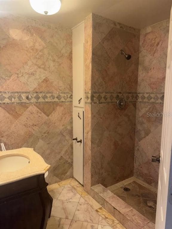 Foto del edificio - 2743 Pine Tree Ln