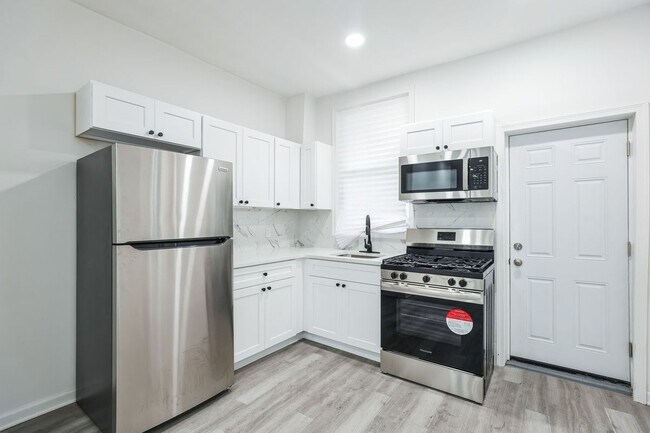 Foto del edificio - 5540 Harmer St