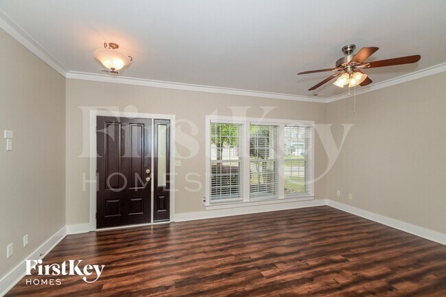 Foto del edificio - 209 Nottingham Dr