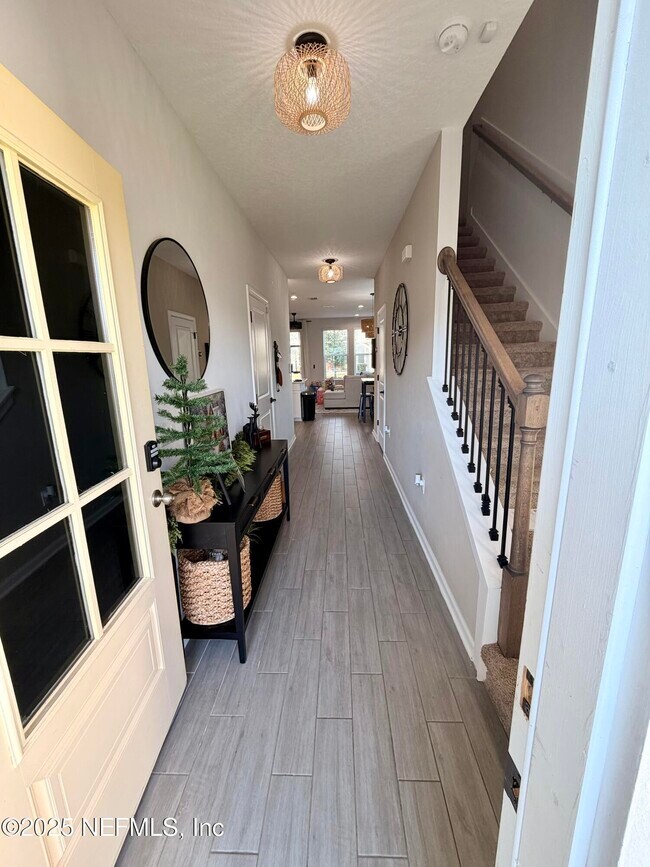 Foto del edificio - 293 Pine Bluff Dr