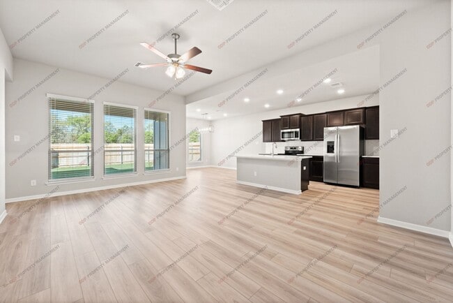 Foto del edificio - 9512 Swenson Ln