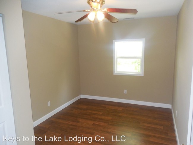 Building Photo - 7304 Missouri D
