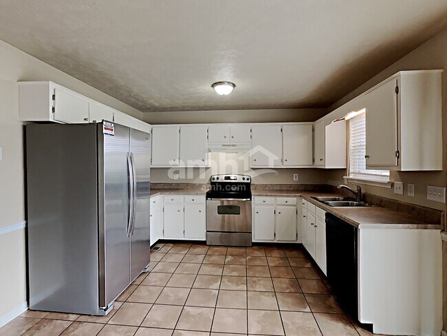 Building Photo - 403 Wooded Valley Ct