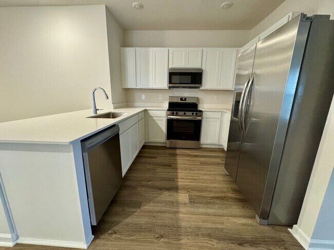 Building Photo - New Construction Home in Limestone County in resort community