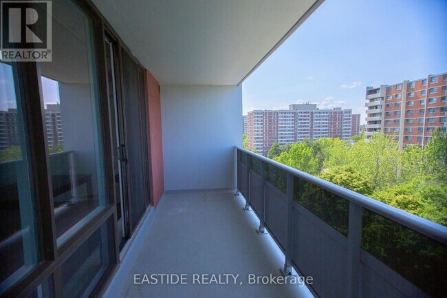 Photo du bâtiment - 1250-1250 Bridletowne Cir
