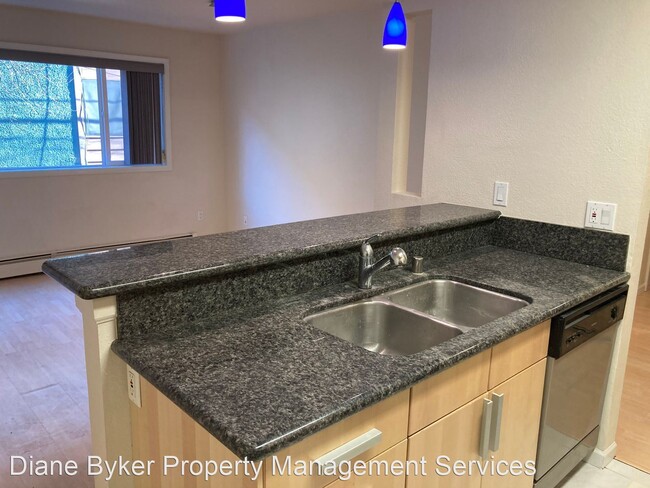 Building Photo - 2 br, 1 bath House - 1327 W. 25th Avenue U...