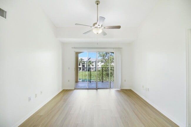 Foto del edificio - 4151 San Marino Blvd