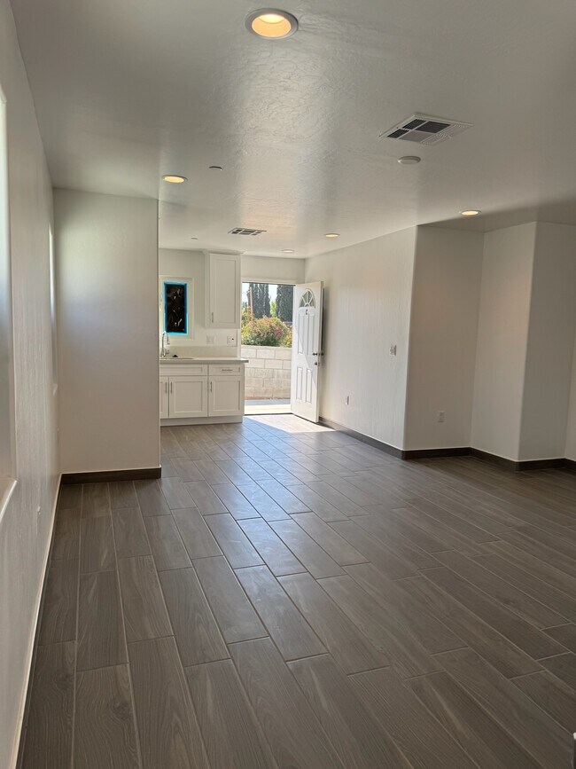 Espacio vital - 1128 Jefferson St