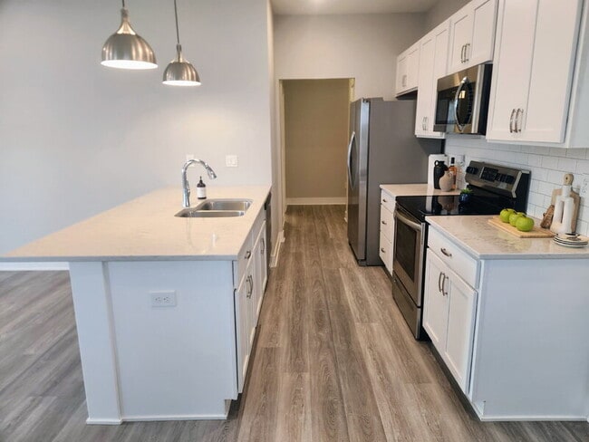 Foto del edificio - 2728 Yordi Dr