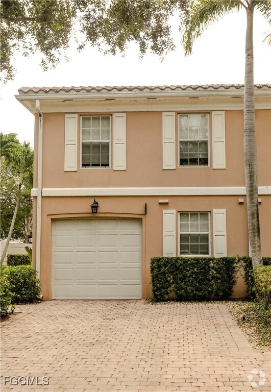 Building Photo - 5701 Cove Cir
