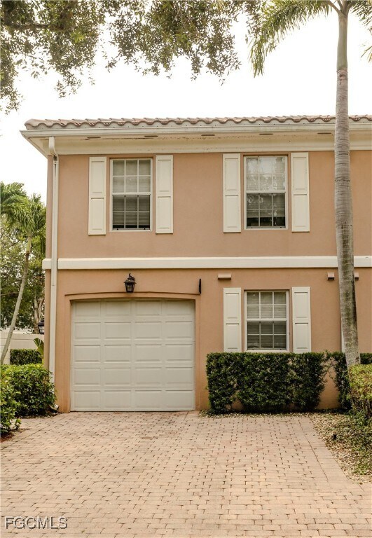Foto principal - 5701 Cove Cir